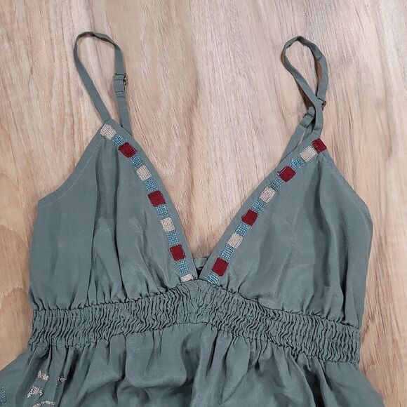 🔸️🔺️Lux Olive Green Silk Embroidered Sleeveless Blouse Medium - Picture 3 of 10